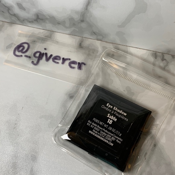 SABLE (#18) Bobbi Brown Discontinued Eyeshadow - Picture 6 of 14